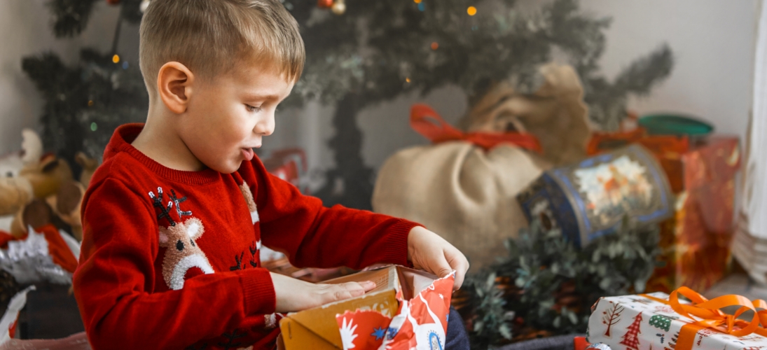 Pour passer des fêtes en toute sécurité, choisissez des jouets avec le marquage "CE".