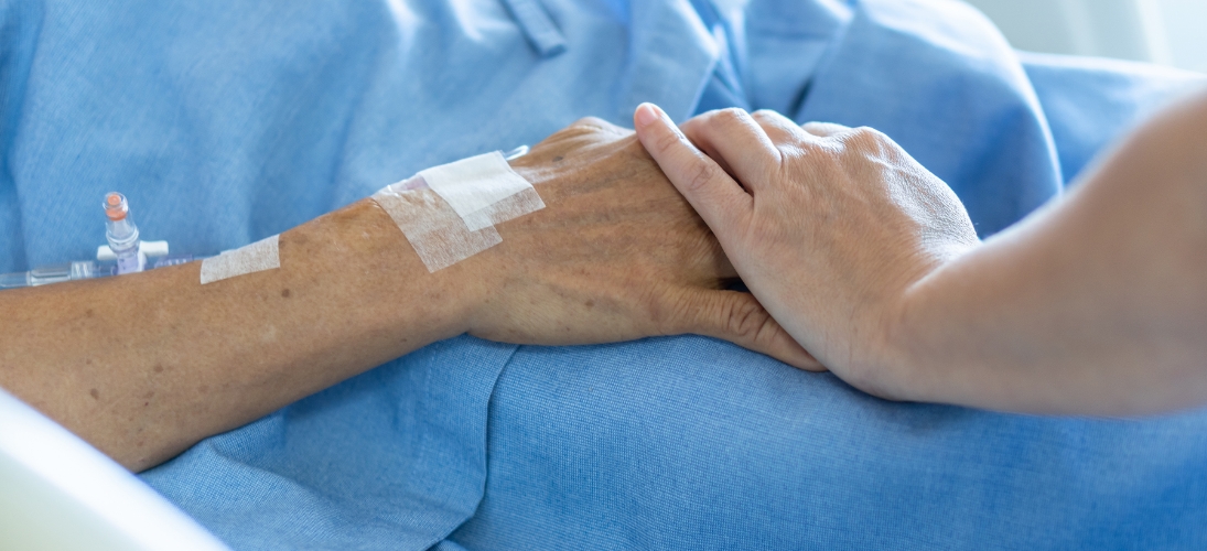 L’Assemblée nationale examine une proposition de loi visant à améliorer les soins palliatifs et d’accompagnement en France.