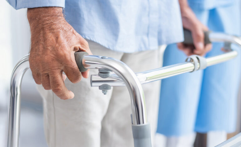 Une nouvelle loi facilite l'accès à la prestation de compensation du handicap aux personnes atteintes de la maladie de Charcot.