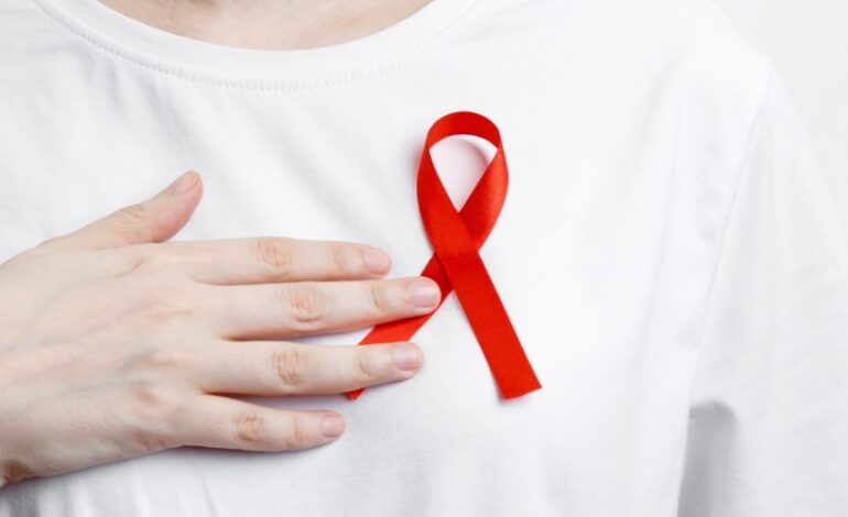 La Journée mondiale de lutte contre le Sida, ce 1er décembre, rappelle que l’épidémie persiste et qu'il faut continuer d'agir.